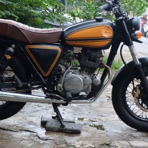 Selain jadi motor koleksian, binter merzy sering dijadikan basis motor kustom. Motor Binter 1972 / Daftar Harga Motor Kawasaki Terbaru ...