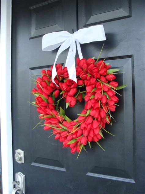 50 Valentines Day Wreath Ideas That Will Brighten Your Front Door