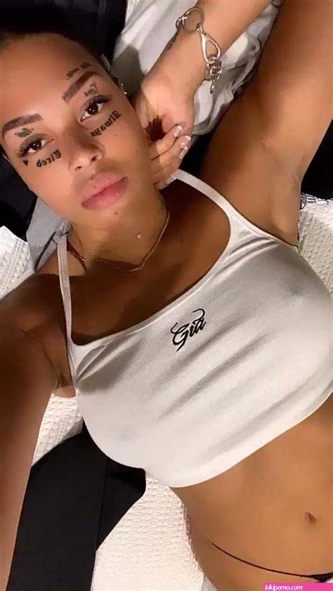 Liz Cambage Nude In Photoshoots For Espn And Playboy Magazines Kikiporno