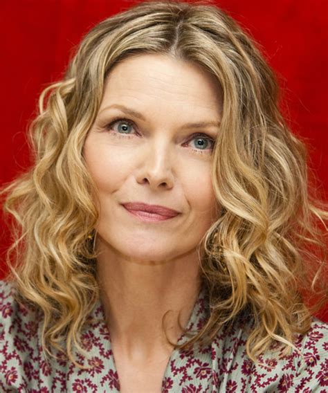 Michelle Pfeiffer Haircuts All The Latest Styles For 2023