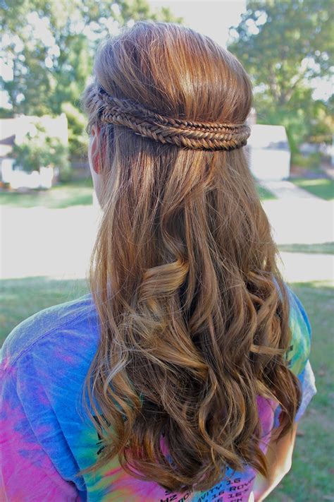 Soft Curls With Fishtail Braids Homecoming Hairstyles Hair Fish