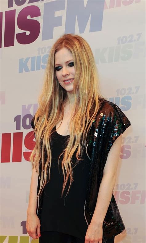 Lavigne and avril ramona lavigne. Avril Lavigne Age, Height, Net Worth, Married, Boyfriend, Kids, Body Facts
