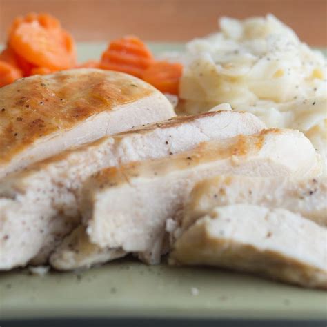 Easy grilled chicken breast with olive oil, salt, and pepper. How to Cook Chicken on a George Foreman Grill | Healthy ...