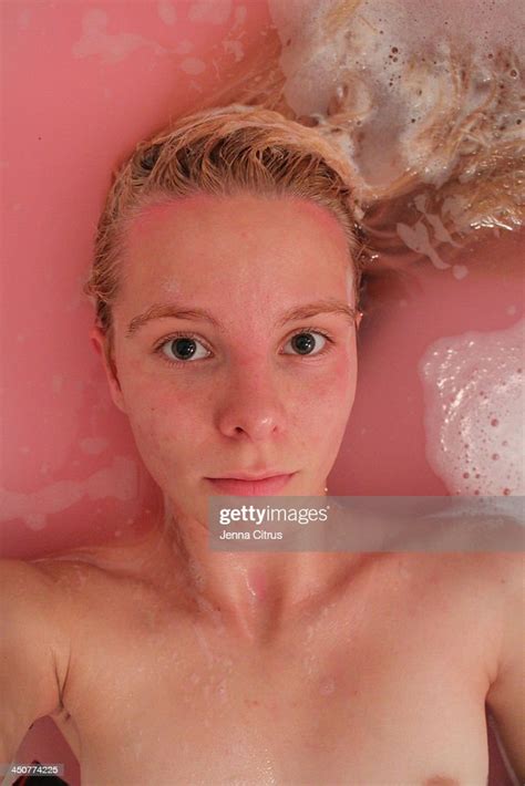 Make The Bathtub Pink Photo Getty Images