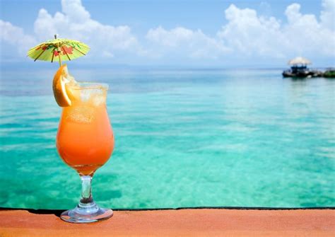 15 Best Tropical Beach Drinks For Summer With Recipes Savored Sips