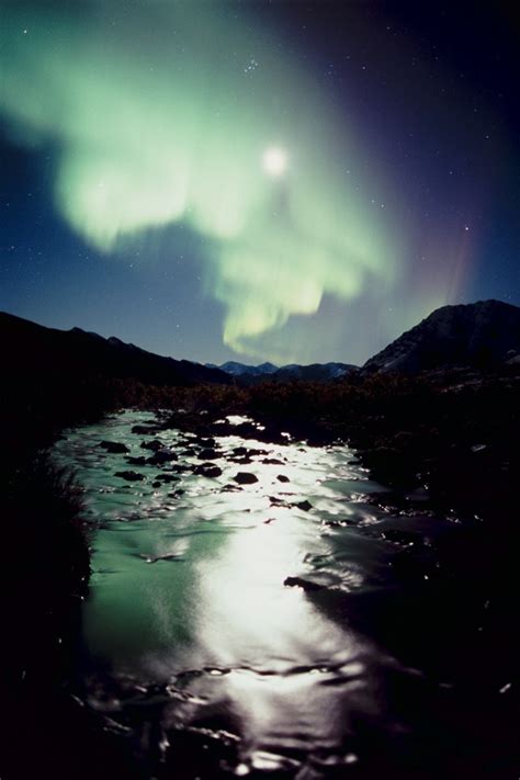 Extraordinary Aurora Landscape Photography