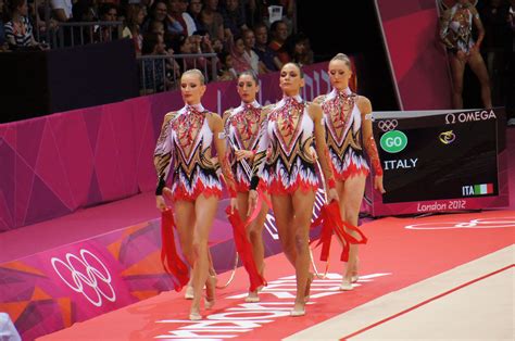 Filelondon 2012 Rhythmic Gymnastics Italy Wikimedia Commons
