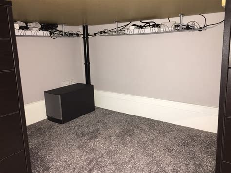 Are our desk cables all tangled up? Mac Setup: MacBook Pro with Twin 24″ Displays