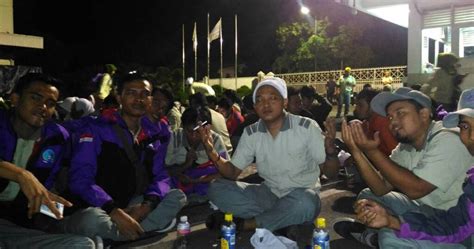 Bagi kebanyakan orang, bekerja di pt pertamina adalah sebuah impian. Gaji Pt Pako / Contoh Slip Gaji Manager Keuangan Contoh ...