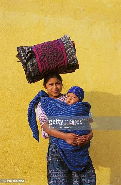 Mayan Children Fotografías E Imágenes De Stock Getty Images