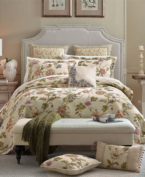 Croscill Daphne 4 Pc Bedding Collection Macys Beautiful Bedding Sets Bed Linens Luxury