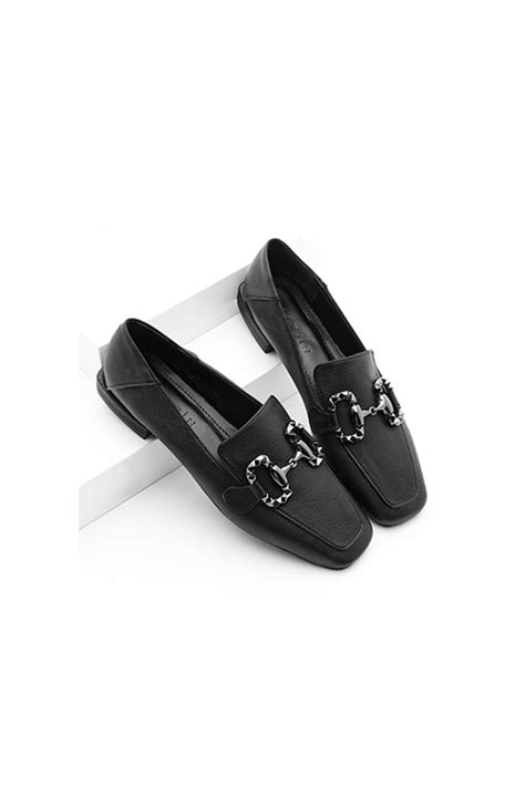 Kadın Zincir Tokalı Loafer Ayakkabı Conlez Siyah Marjin Ayakkabı