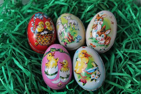 Vintage Small Metal Easter Eggs Set Of 5 Vintage Tin Easter