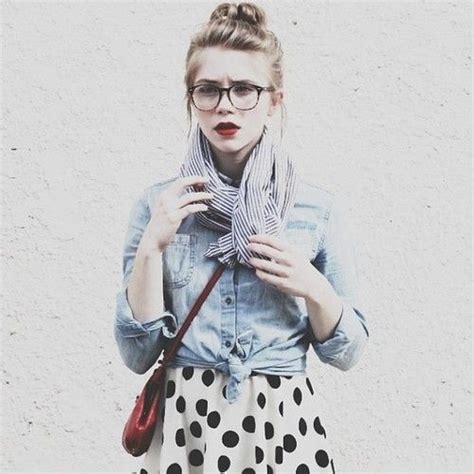 Back To School Girl 30 Geek Chic Nerdy Look With Glasses Fashion