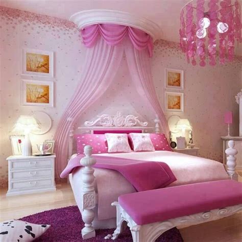 Teen girl's bedroom decor ideas. pretty pink bedroom | from room to room.. | Pinterest