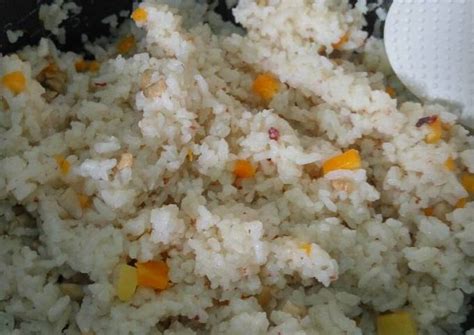 Sudah beli baju baru belum? Resep Nasi Gurih Sederhana ala Rice Cooker / Majikom oleh ...