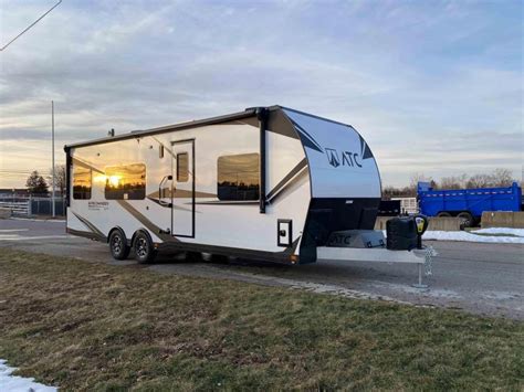 28 Ft Atc Aluminum Toy Hauler Trailer W Living Quarters