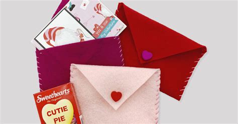 How To Make A Felt Valentine Envelope Ben Franklin Crafts