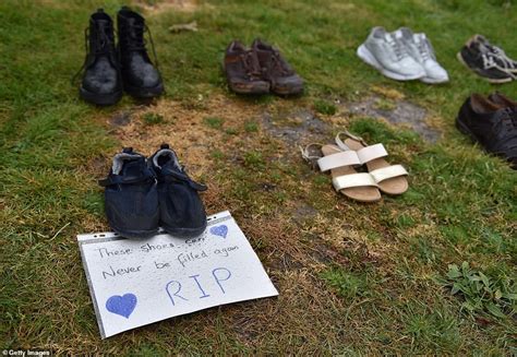 Britain will hold minute's silence at 11am today to pay tribute to nhs staff and key workers who have died battling coronavirus pandemic. Coronavirus UK: Boris Johnson leads minute's silence for ...