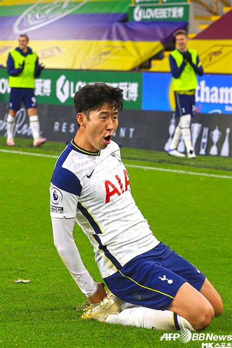 Tottenham hotspur football club, 토트넘 홋스퍼 축구단)는 잉글랜드 북런던 토트넘을 연고지로 하는 프로 축구 구단이다. 손흥민 9경기 만에 10골…시즌 40+골 페이스 토트넘 번리 - 매일경제