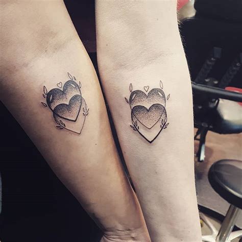 50 Tatuajes Creativos De Corazón De Madre E Hija Para