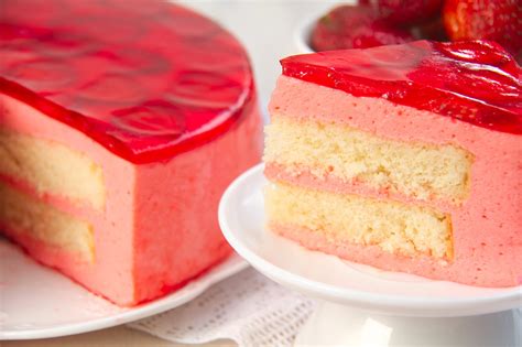 Torta Helada Peruvian Strawberry Jelly Cake Recipe