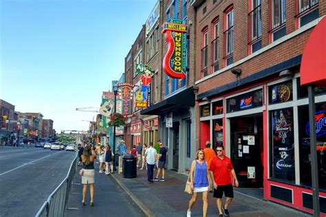 Nashville is die hoofstad van die v.s. How I spent 48 hours in Nashville, Tennessee