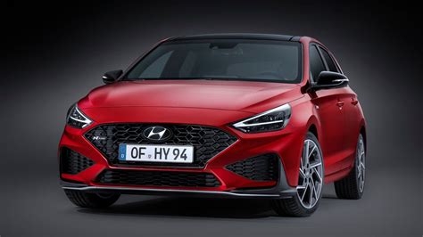 View the profile, specifications, request new i30. New Hyundai i30: Sleeker, Safer, and More Efficient ...