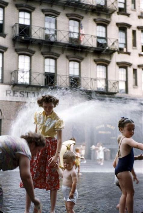 Vintage Everyday Wonderful Color Photos Of Daily Life In New York City