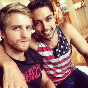 YouTube Levi Michaels W Joe Levi Pretty Babes Men Babes