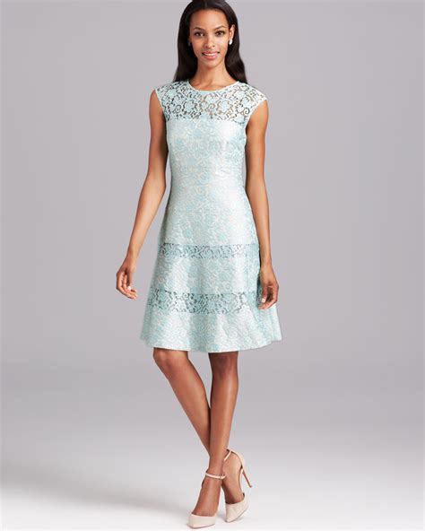 Lyst Kay Unger Dress Bonded Lace In Green