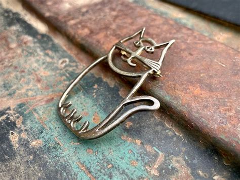 Vintage Cat Brooch Pin Sterling Silver Wire Outline Cute Jewelry