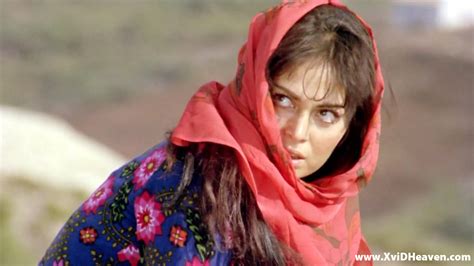 Selvi boylum al yazmalım, atıf yılmaz tarafından yönetilen, başrollerinde kadir i̇nanır ve türkân şoray'ın oynadığı, 1977 tarihli film. Selvi Boylum Al Yazmalım (1977) (Fragman) (BluRay HD ...