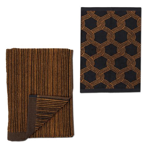 Some of the best and most popular hand and bath towel designs include kaksi raitaa, rasymatto, unikko jacquard and tiiliskiviand sirrtolap. Marimekko Varvunraita / Sulhasmies Bath Towels - Marimekko ...