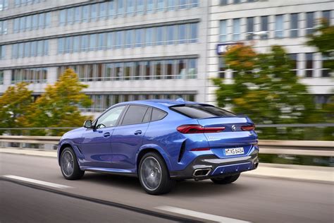 Así es la tercera generación del bmw x6, un corpulento suv deportivo que se lanzará en el mes de septiembre con cuatro motores y un derroche de tecnología a todos los niveles. Nuevas imágenes del BMW X6 2019: Descubre todos los secretos del SUV bávaro - .·:·. AMAXOFILIA