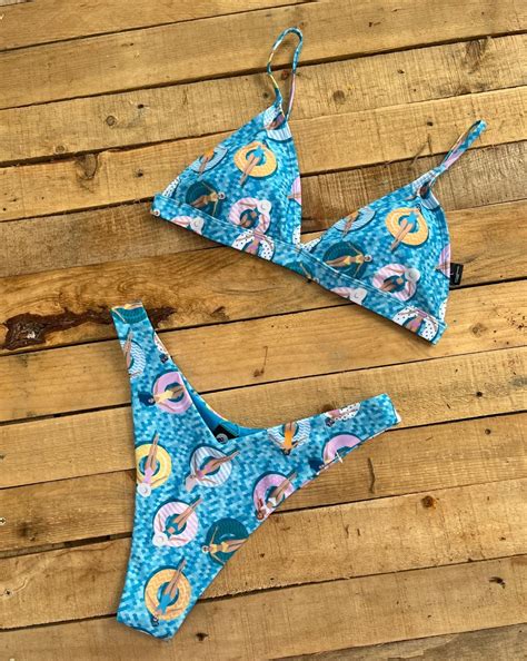 Womens Blue Poolside V Cut Bikini Bottoms Oosc Clothing Eu