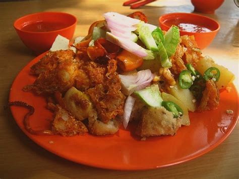 Not everybody knows or has the time to prepare tasty food. Singapore Indian Rojak Ingredients, Sauce, Fritters ...