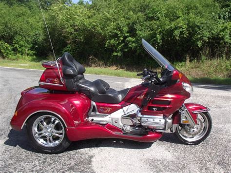 The honda gl1800 gold wing is the kitchen sink, bells and whistles touring motorcycle. Buy 2001 Honda Gold Wing 1800 Trike on 2040-motos