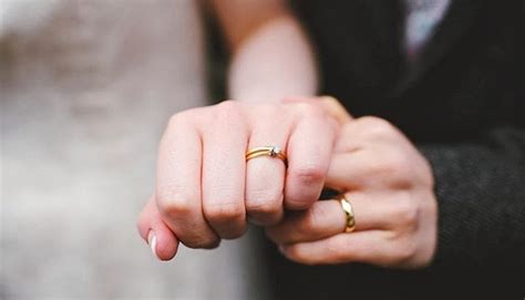 En que mano se pone el anillo de casado. Anillos De Casados