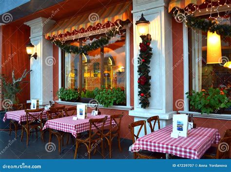 Restaurante Italiano En Las Navidades Imagen De Archivo Imagen De