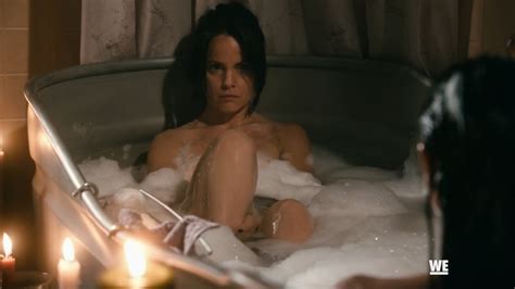 Naked Mena Suvari In South Of Hell