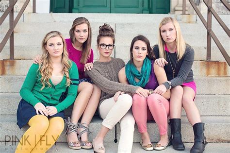 Group Shoot Love The Styling Senior Photography Inspiration Girl Photo Shoots Sisters