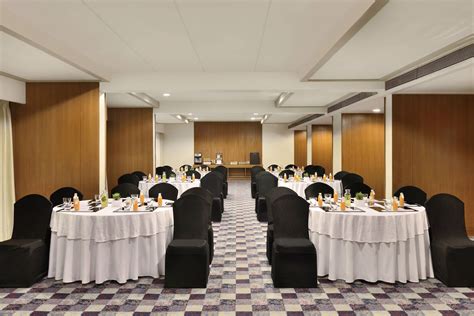 Courtyard Hyderabad Turquoise Meeting Room - Cluster Seating #Guest, #beautiful, #hotel 
