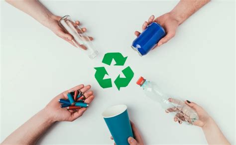 Upaya Mengurangi Sampah Plastik Dengan Daur Ulang Botol Plastik My