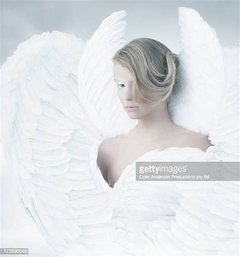 60 Meilleures Innocent Angels Photos Et Images Getty Images