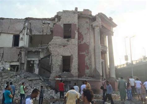 Le procedure amministrative che possono essere eseguite in un ufficio consolare variano da paese a paese, quindi si consiglia di contattare il ambasciate e consolati a napoli prima di andare a fare qualsiasi direzione. Egitto: esplosione al Cairo, colpito il consolato italiano ...