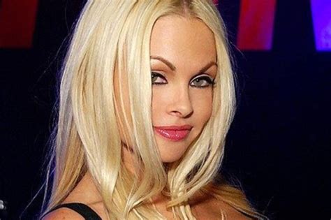 Atriz Pornô Jesse Jane E Namorado São Encontrados Mortos Em Casa Nos Eua