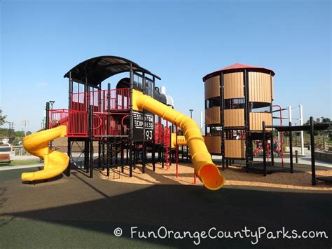 Stanton Central Park And Splash Pad Fun Orange County Parks Orange