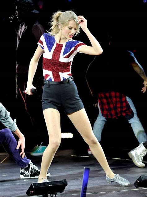 Taylor Swift At The O2 Arena In London Red Tour 2015