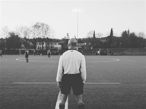 The league comprises 18 teams. Bundesliga / VAR-Ausbildung für ÖFB-Schiedsrichter ...